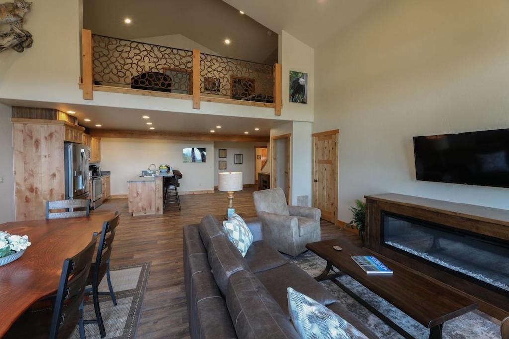 Townhome Next To Clubhouse In Exclusive Eagle Bend - The Glacier Bigfork Extérieur photo