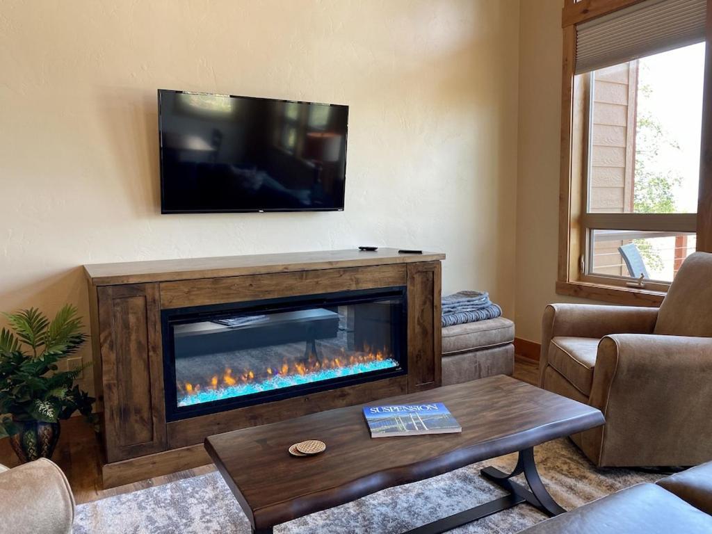 Townhome Next To Clubhouse In Exclusive Eagle Bend - The Glacier Bigfork Extérieur photo